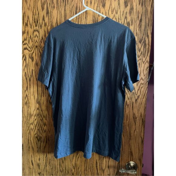 Life Is Good Ride On Christmas T-Shirt Size Large NEW WITH FLAW - Picture 5 of 5